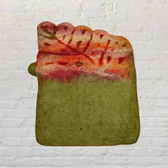 Handmade Felt Hand-purse - Picture 4 of 4